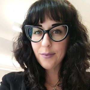 Meet your Posher, Amber